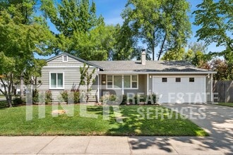 Building Photo - 541 Sandburg Dr