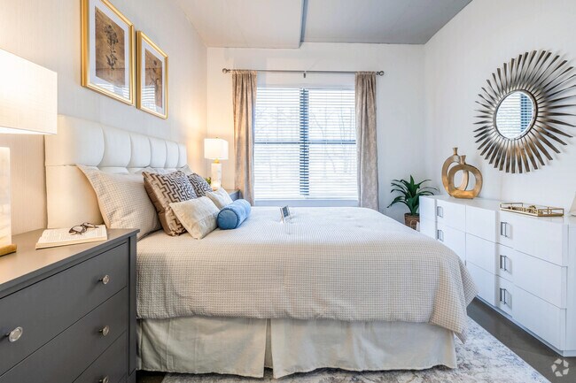 1BR, 1BA - 732SF - Bedroom - The Julian at Fair Lakes