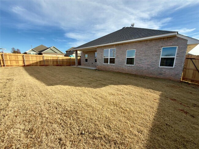 Building Photo - 3301 NW 178th Ter