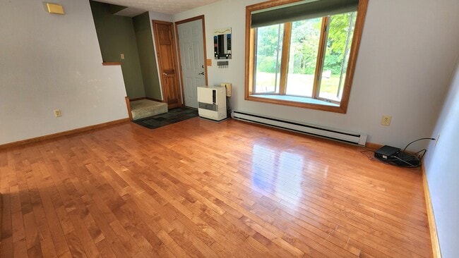 Building Photo - 237 Allen Ave