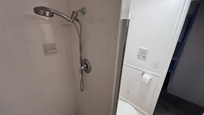 Building Photo - 1238 Newport Ln