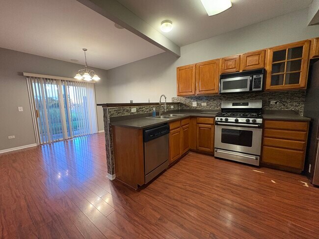 Building Photo - 1635 S Candlestick Way