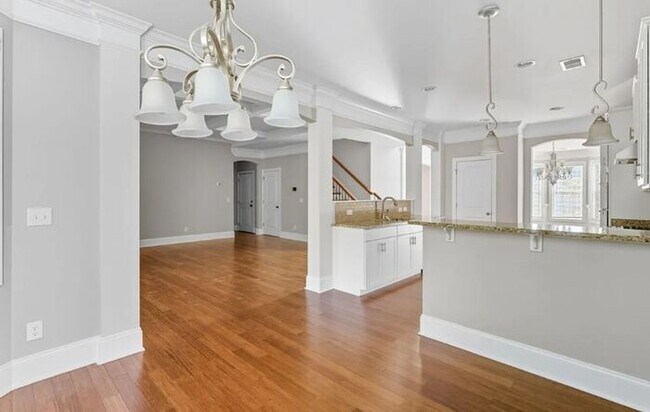 Building Photo - Ashley Oaks Luxury Home