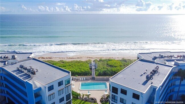 Building Photo - 2370 NE Ocean Blvd