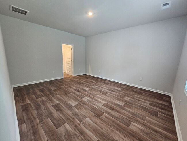 Building Photo - New 5 Bedroom/ 2.5 Bath Home