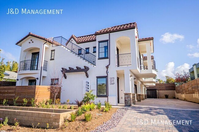 Building Photo - 1371 N Vulcan Ave