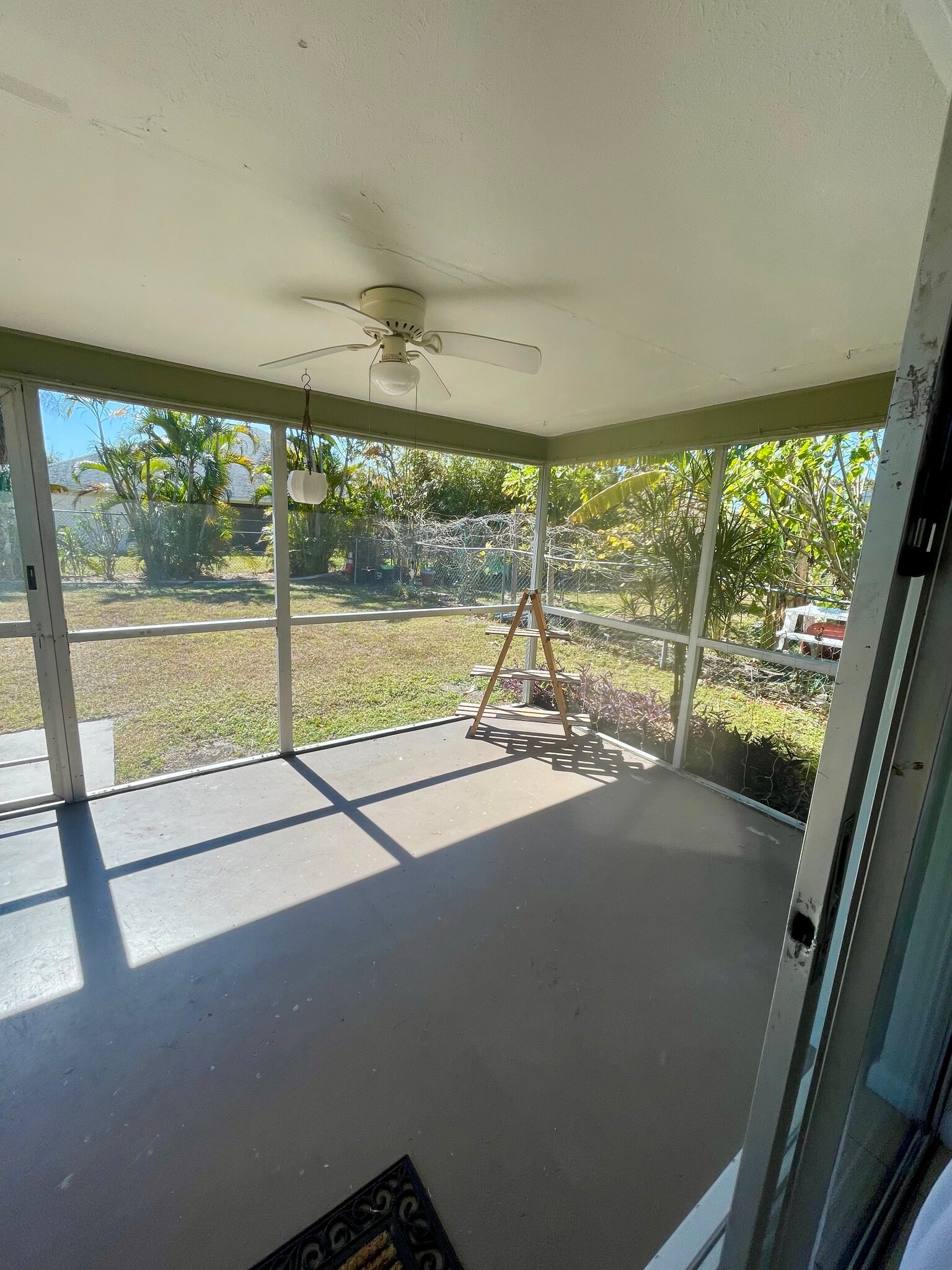 Building Photo - 1252 SE 8th St