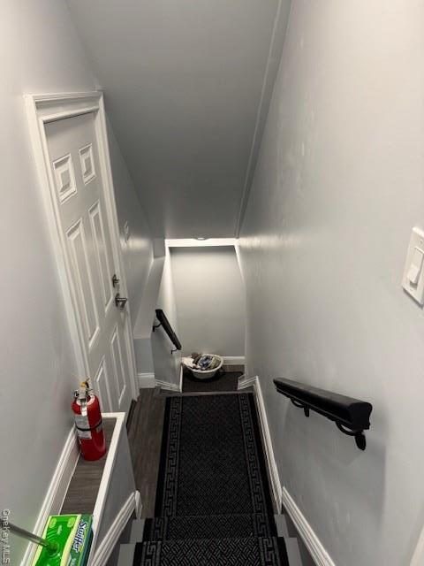 Building Photo - 118 Forest Ave