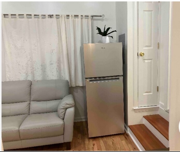 Building Photo - 1 Carlson Ct