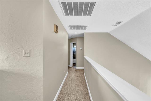 Building Photo - 900 Doral Cir
