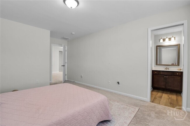 Building Photo - 2980 Kingswood Dr