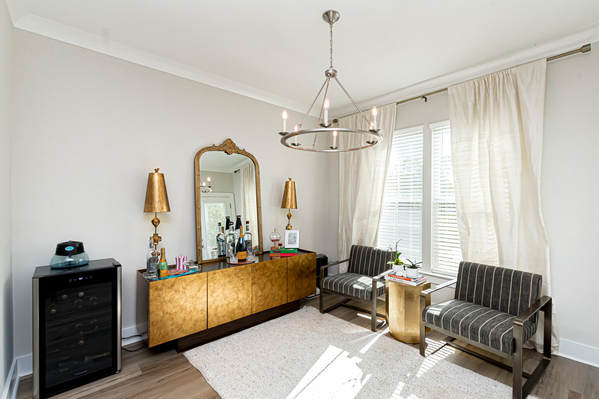 Building Photo - 8840 Southlawn Dr