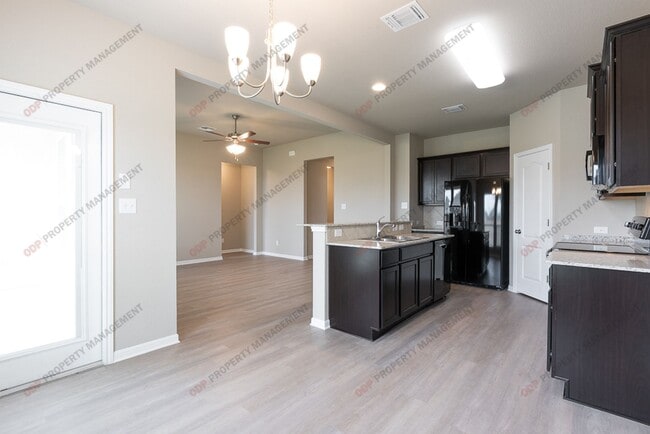 Building Photo - 7213 Lee Hall Loop