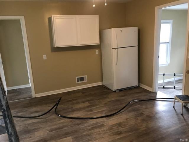 Building Photo - 413 Augusta St