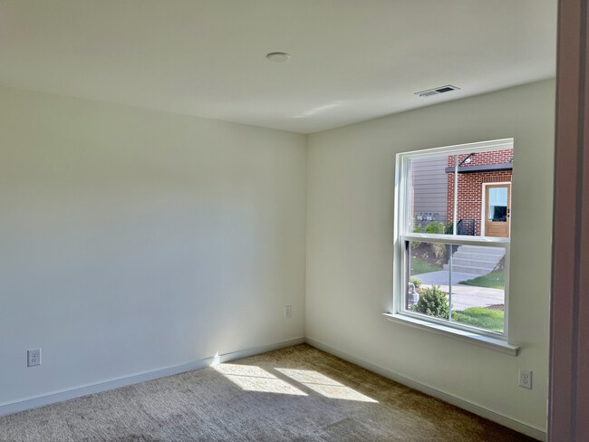 Building Photo - 15913 Misty Blue Aly
