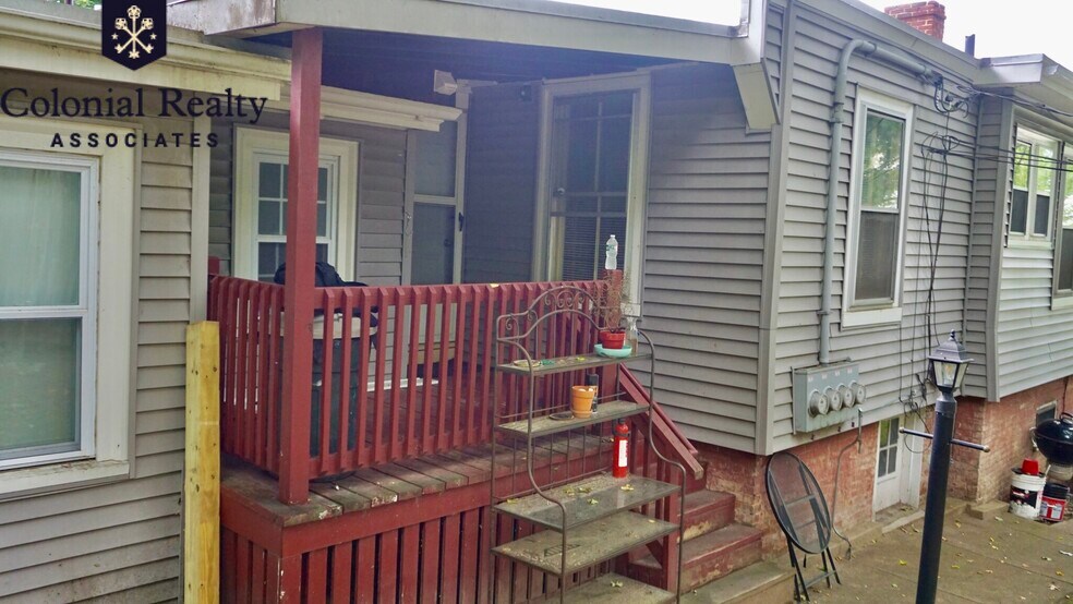 Building Photo - 153 Palfrey St