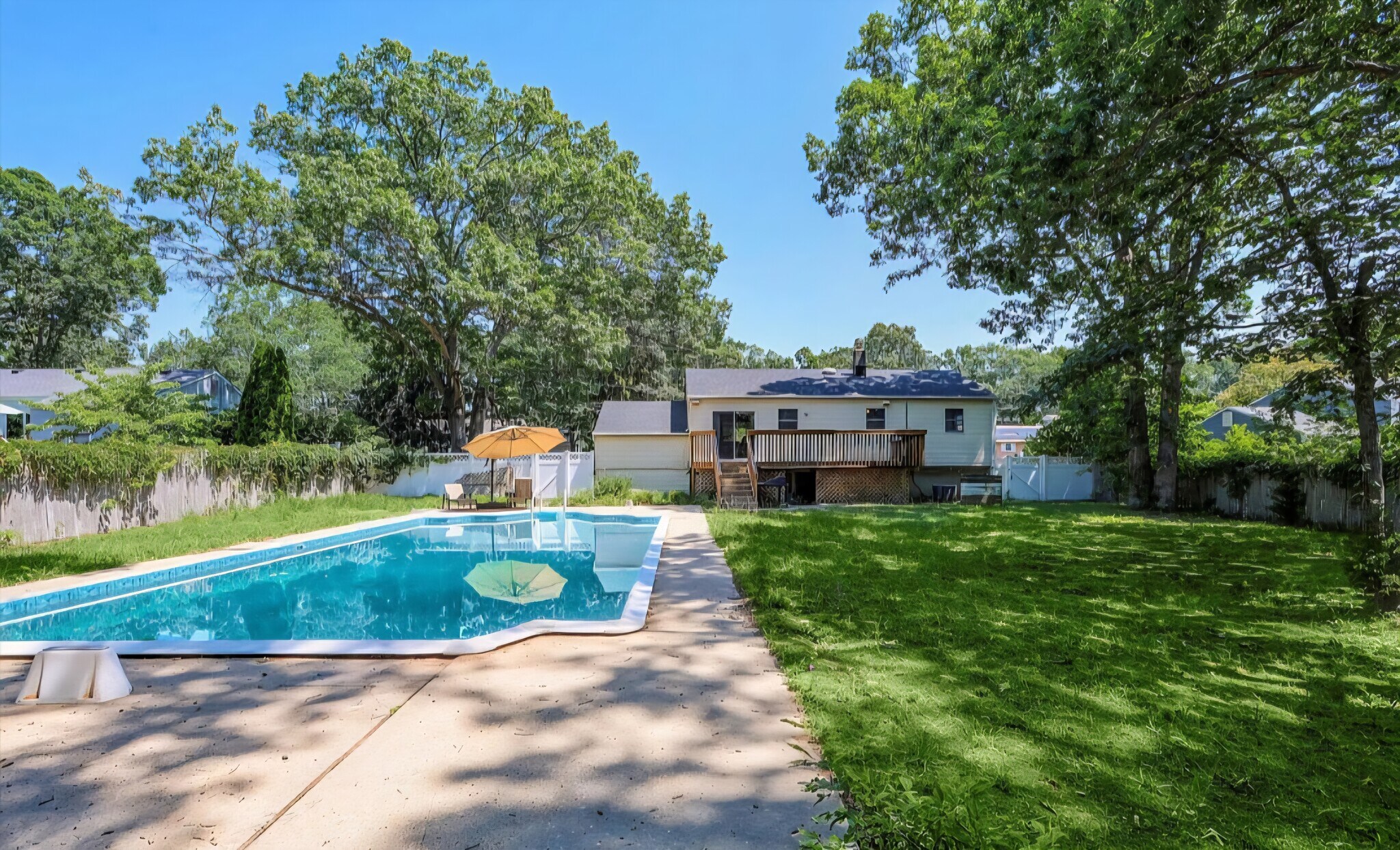 Building Photo - 23 Princeton Dr