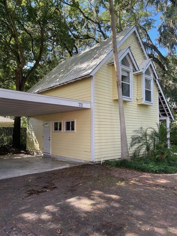 Building Photo - 752 N Westmoreland Dr