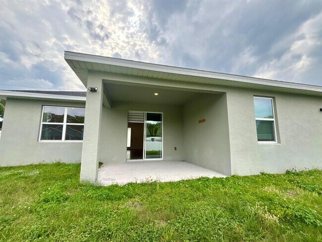 Building Photo - 2399 Missouri Ave