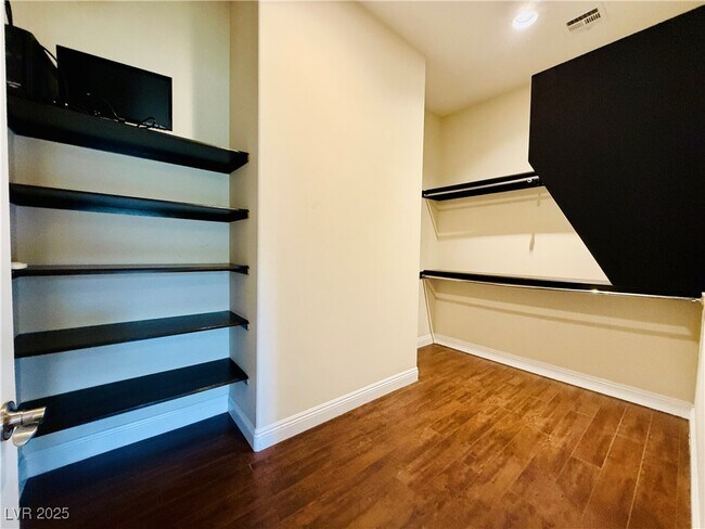Building Photo - 3777 Gershon Ct