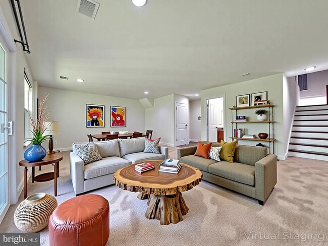 Building Photo - 8820 Englewood Farms Dr