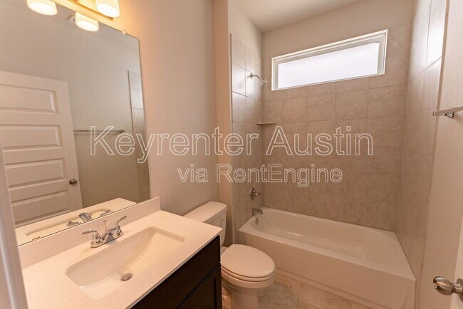 Building Photo - 354 Hortus Dr