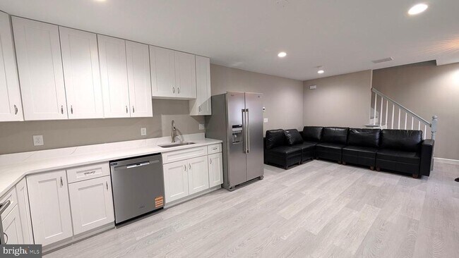 Building Photo - 2253 Papermill Rd