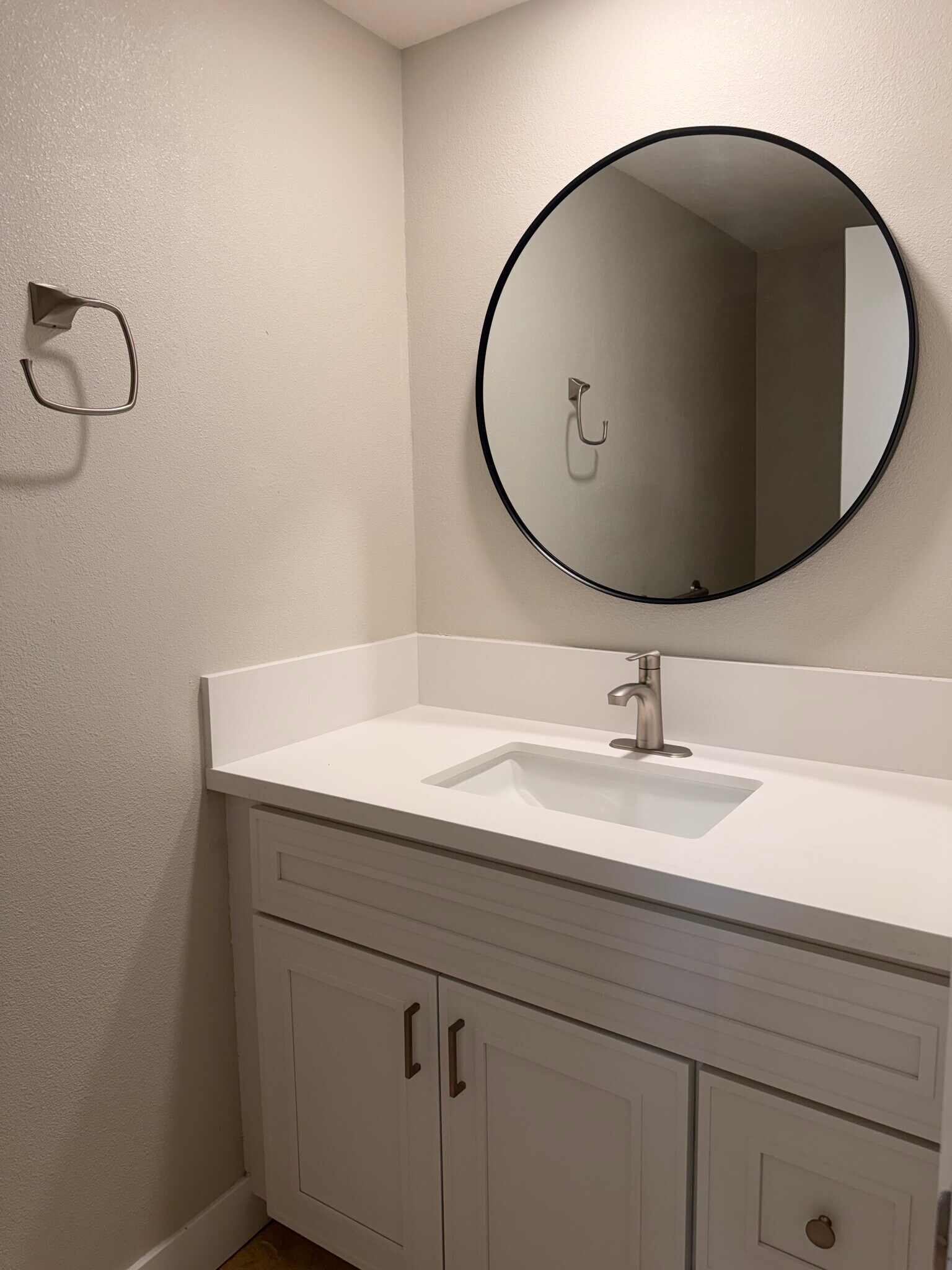 Building Photo - 15782 Butterfield St