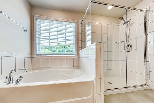 Building Photo - 5301 Ennisworth Ln