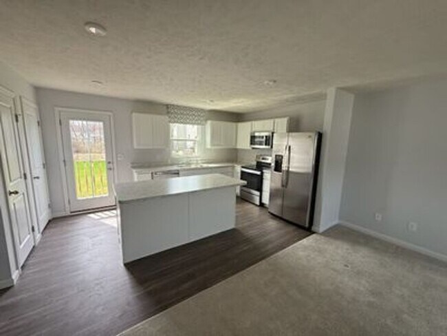 Building Photo - Beautiful 4 Bedroom Home for Rent