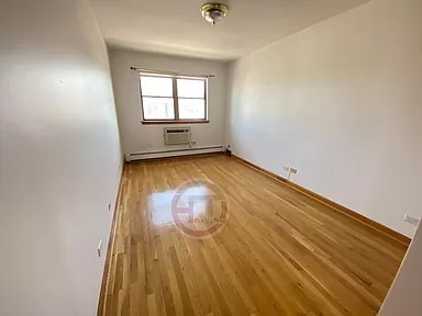 Building Photo - 1621 Edison Ave