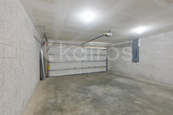 Building Photo - 18318 Gibraltar Ln