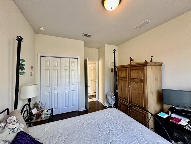 Building Photo - 907 Chase Creek Cir