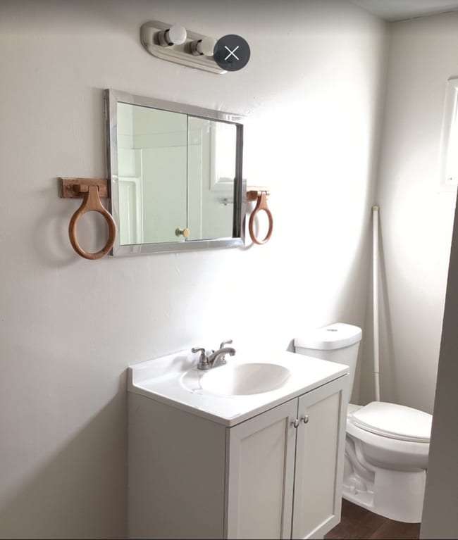 Building Photo - Month to Month