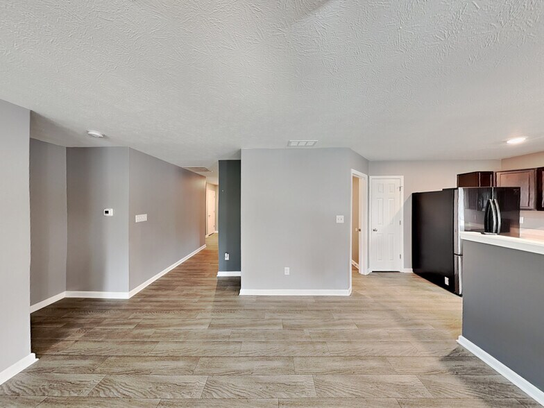 Building Photo - 8145 Ambrosia Ln