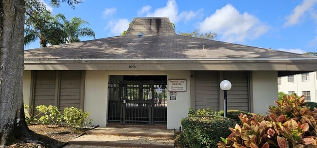 Building Photo - 3036 Eastland Blvd