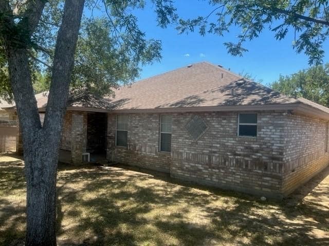 Building Photo - 438 St Croix Dr