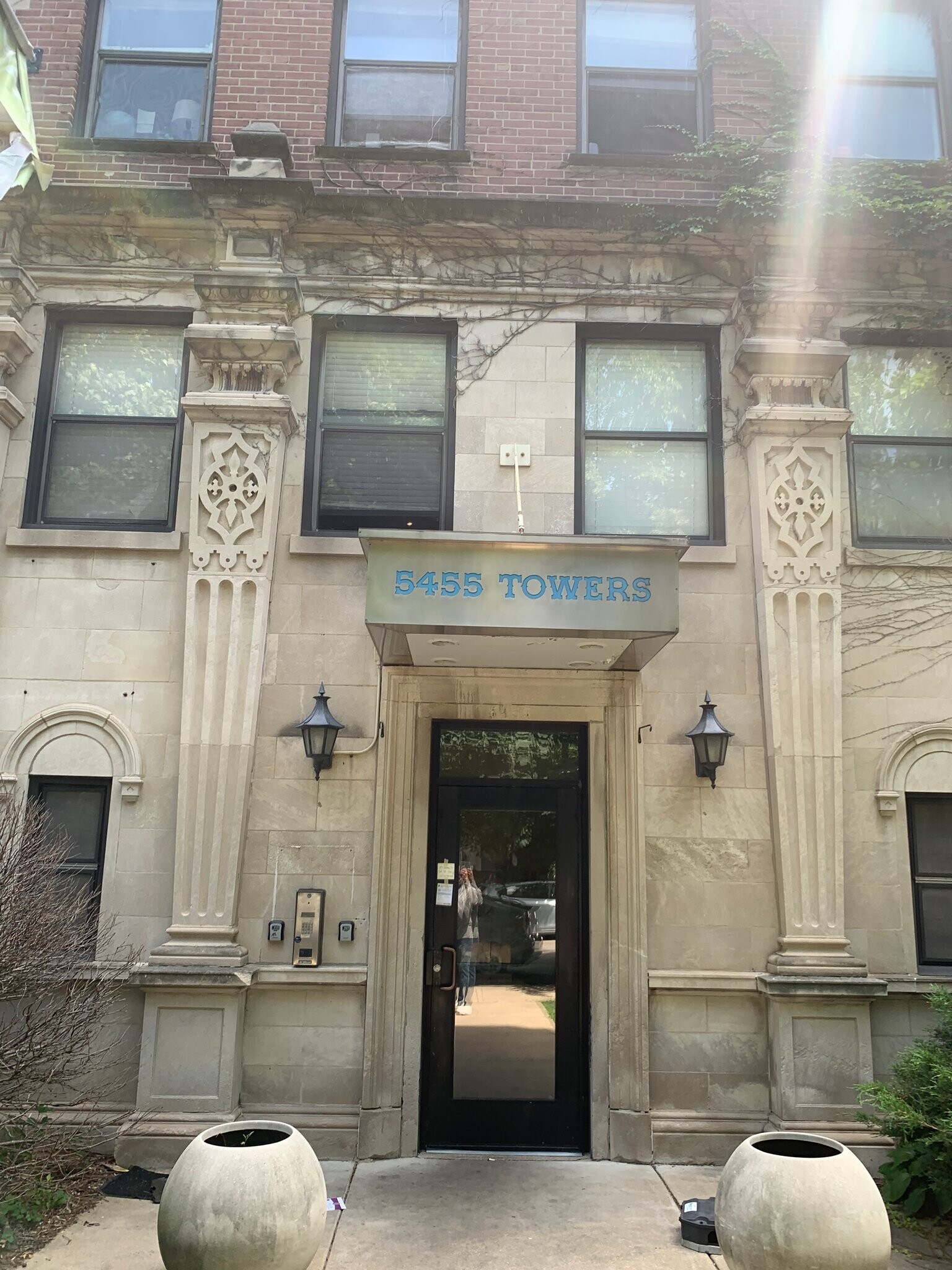 Building Photo - 5455 S Blackstone Ave