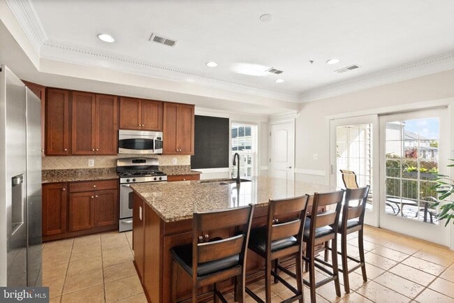 Building Photo - 2238 Margraf Cir