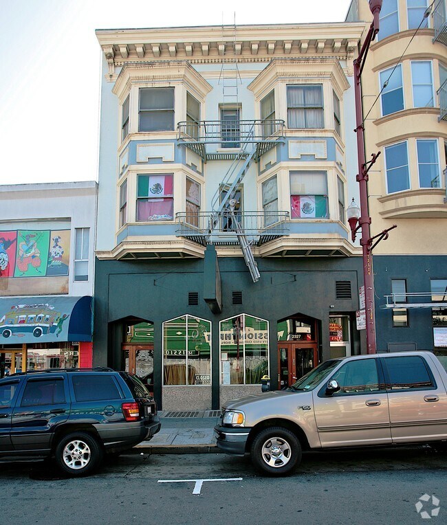Building Photo - 2327-2329 Mission St