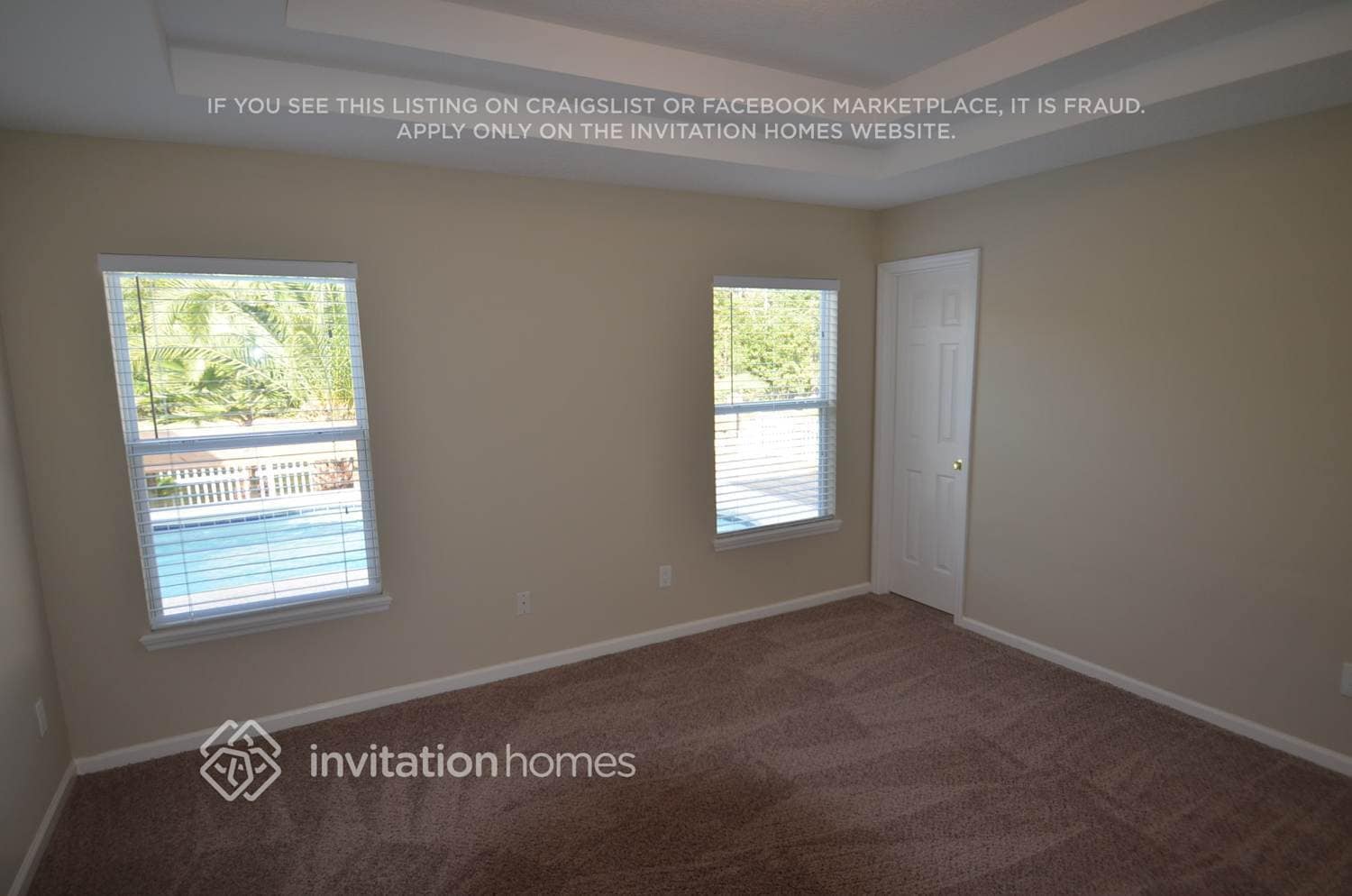 Building Photo - 204 Hidden Lake Dr