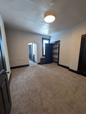 Building Photo - Newly Updated 3 bedroom in Carrick! Section 8 is considered