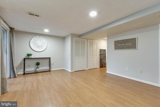 Building Photo - 5420 King Arthur Cir