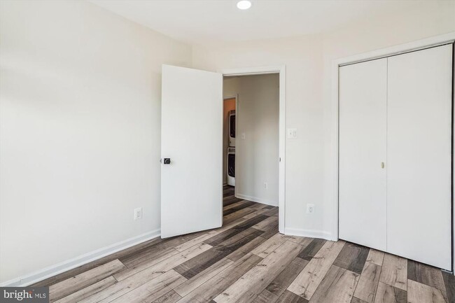 Building Photo - 6010 Sunset Ridge Ct