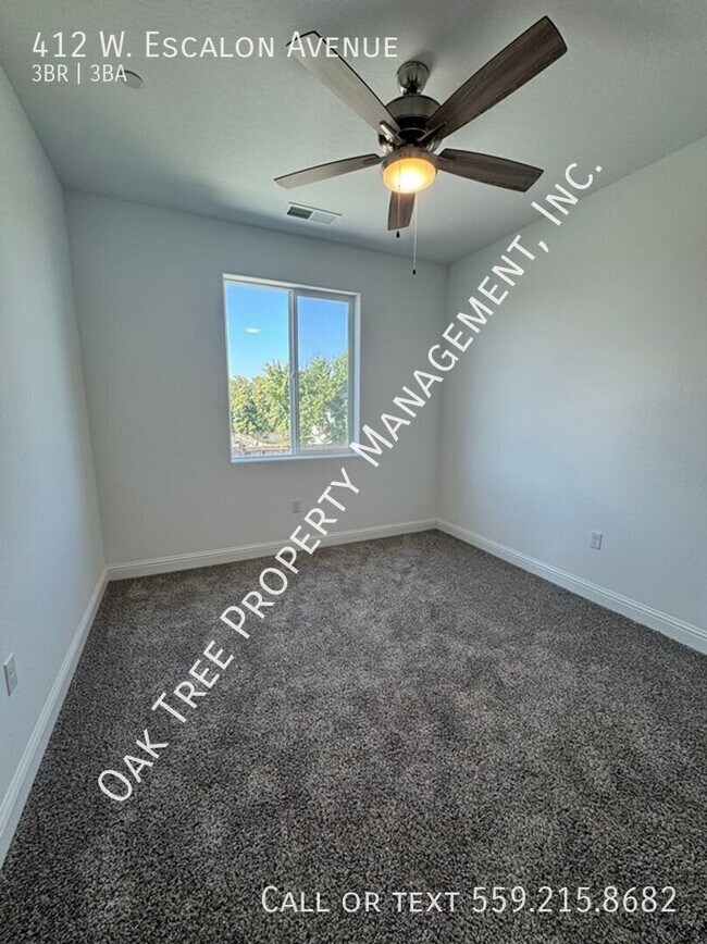 Building Photo - 412 W Escalon Ave