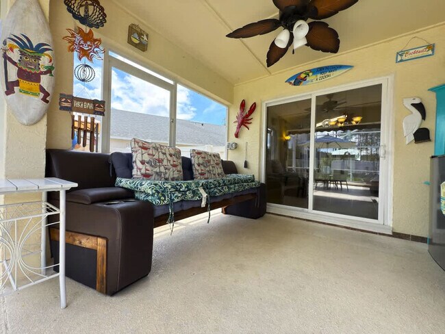 Building Photo - 900 Oxford Dr