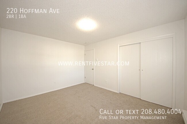 Building Photo - 220 Hoffman Ave