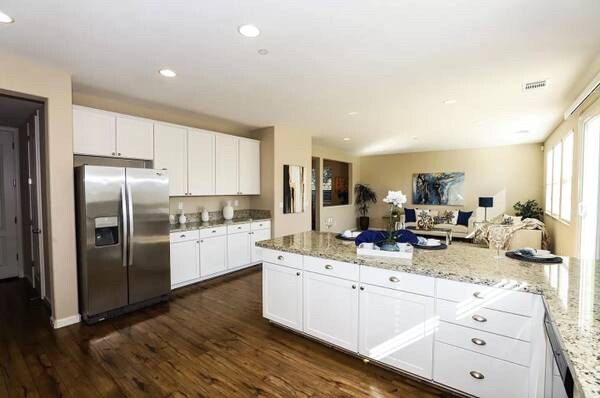 Kitchen - 19501 Caraway Plz