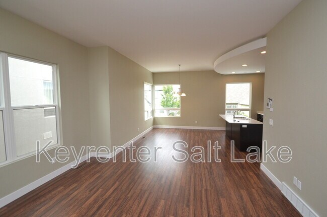 Building Photo - 4642 W South Jordan Pky