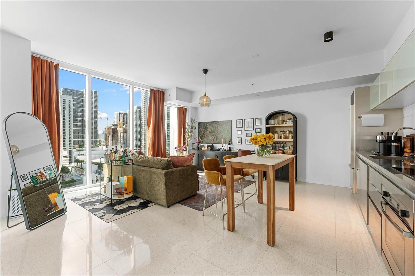 Building Photo - 1040 Biscayne Blvd